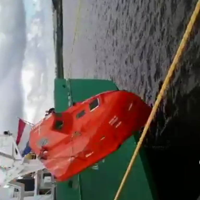 Testing the 'free fall boat' of the Arklow Bay